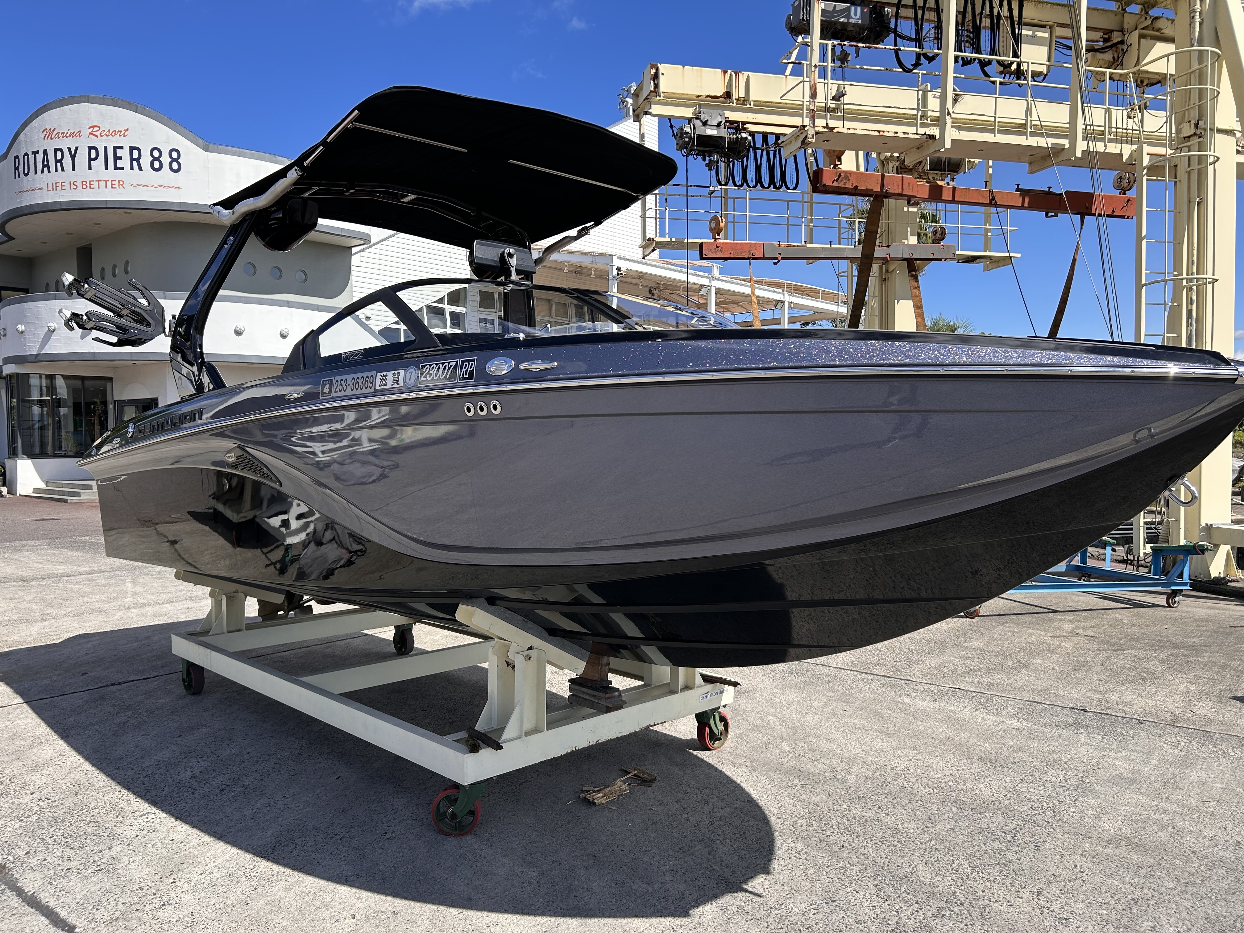 在庫艇一覧に中古艇CENTURION Vi22 2022Modelが追加されました