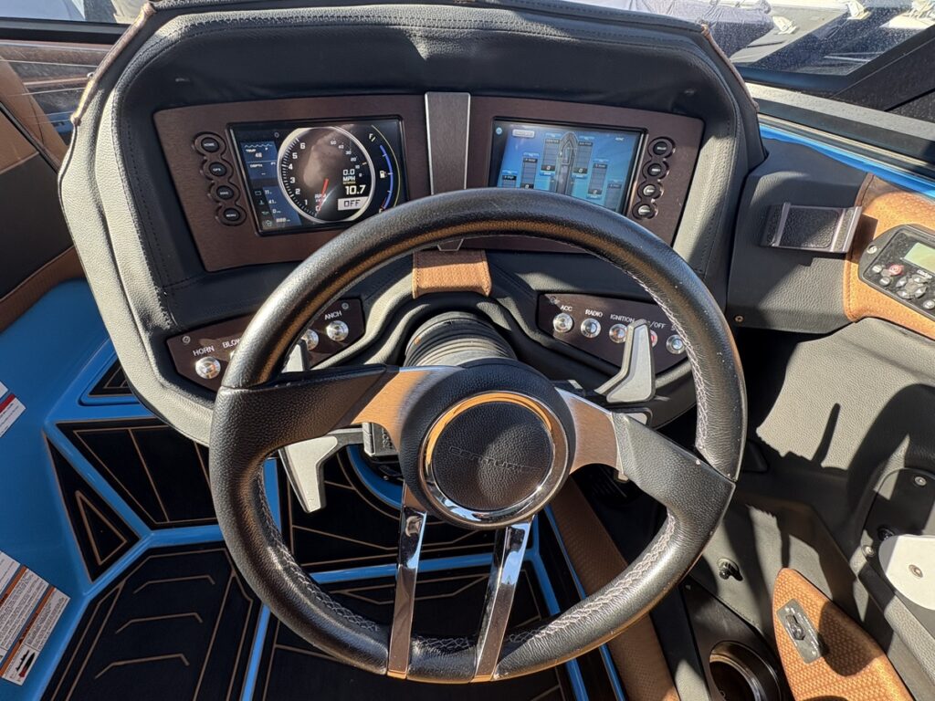 CENTURION Ri237 船内写真