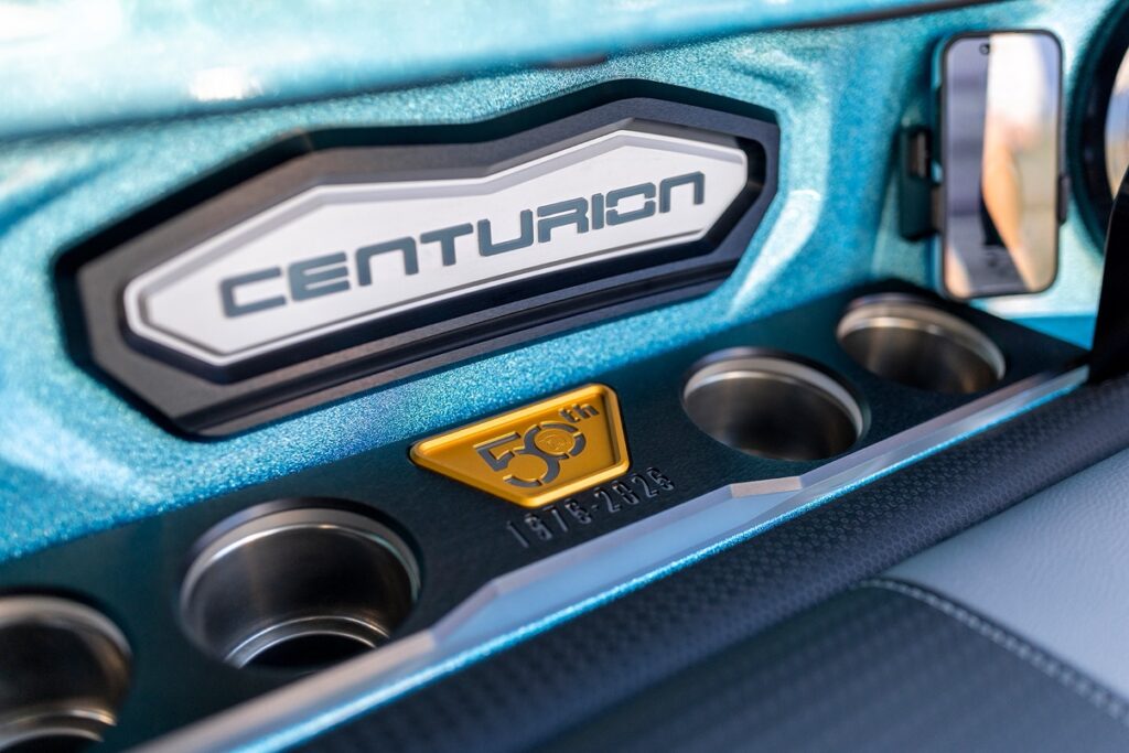 CENTURION BOATS 50周年モデル